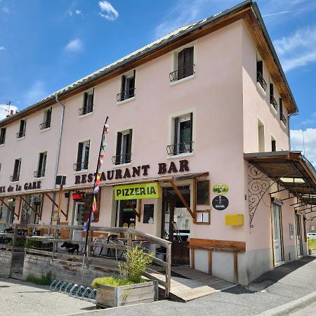 Hotel De La Gare Briançon Exteriér fotografie
