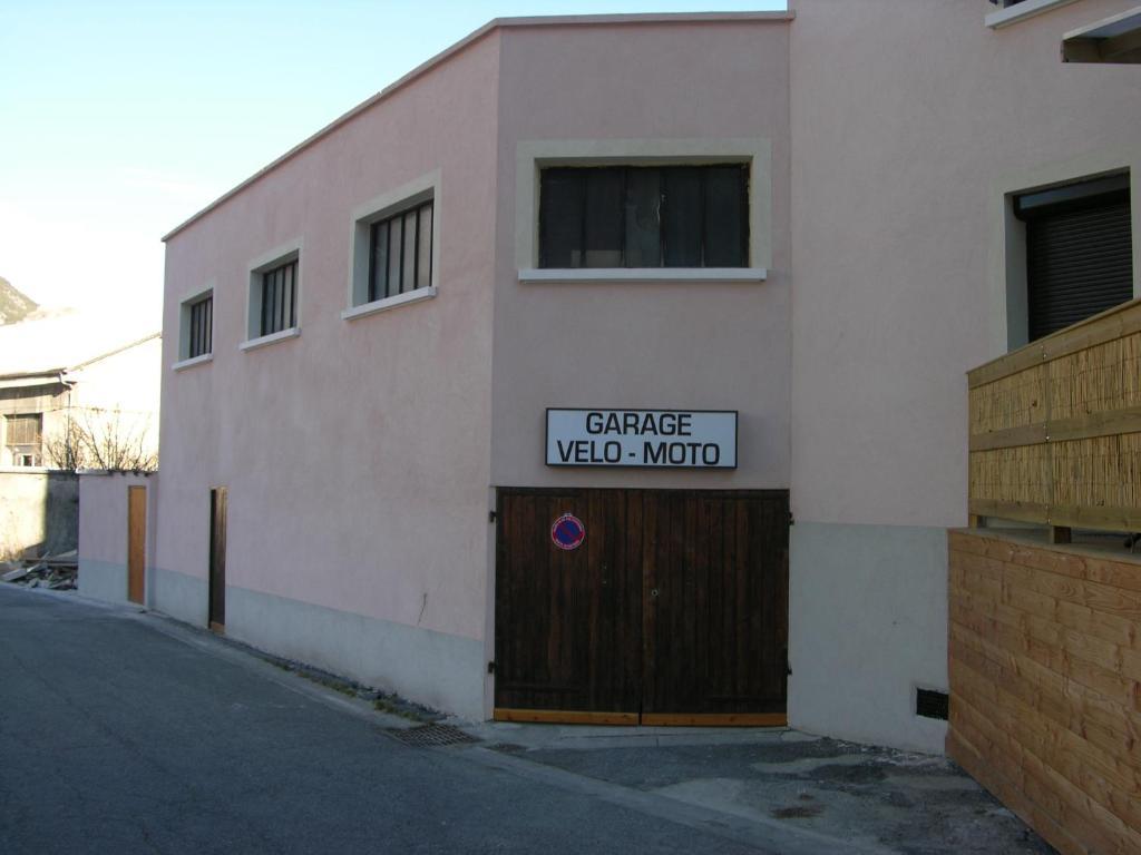 Hotel De La Gare Briançon Exteriér fotografie